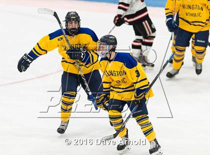 Thumbnail 2 in Reading Memorial vs Arlington Catholic ( MIAA Division 1 North Semifinal) photogallery.