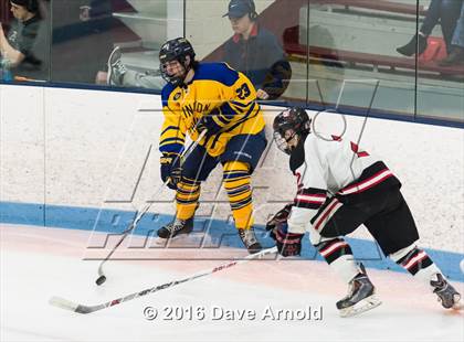 Thumbnail 2 in Reading Memorial vs Arlington Catholic ( MIAA Division 1 North Semifinal) photogallery.