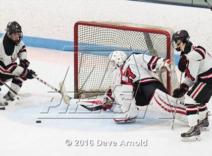 Thumbnail 1 in Reading Memorial vs Arlington Catholic ( MIAA Division 1 North Semifinal) photogallery.