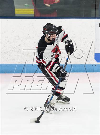 Thumbnail 1 in Reading Memorial vs Arlington Catholic ( MIAA Division 1 North Semifinal) photogallery.