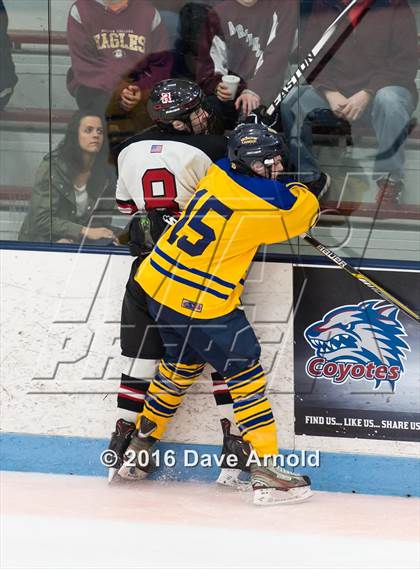 Thumbnail 2 in Reading Memorial vs Arlington Catholic ( MIAA Division 1 North Semifinal) photogallery.