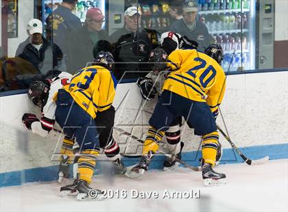 Thumbnail 3 in Reading Memorial vs Arlington Catholic ( MIAA Division 1 North Semifinal) photogallery.
