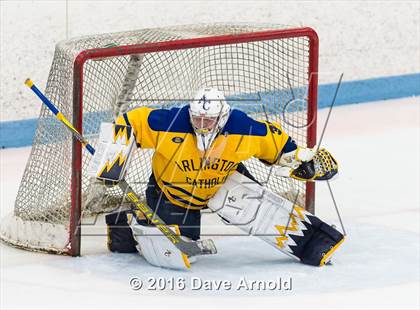 Thumbnail 1 in Reading Memorial vs Arlington Catholic ( MIAA Division 1 North Semifinal) photogallery.