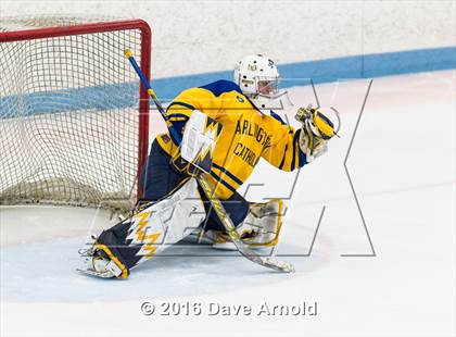 Thumbnail 2 in Reading Memorial vs Arlington Catholic ( MIAA Division 1 North Semifinal) photogallery.