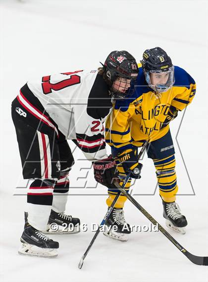 Thumbnail 2 in Reading Memorial vs Arlington Catholic ( MIAA Division 1 North Semifinal) photogallery.