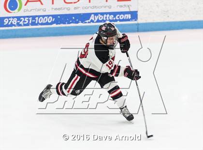 Thumbnail 2 in Reading Memorial vs Arlington Catholic ( MIAA Division 1 North Semifinal) photogallery.