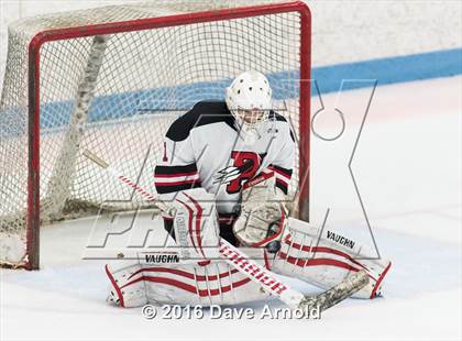 Thumbnail 1 in Reading Memorial vs Arlington Catholic ( MIAA Division 1 North Semifinal) photogallery.