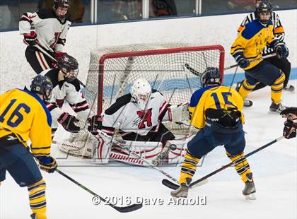 Thumbnail 1 in Reading Memorial vs Arlington Catholic ( MIAA Division 1 North Semifinal) photogallery.