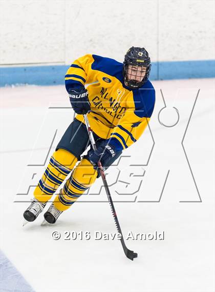 Thumbnail 3 in Reading Memorial vs Arlington Catholic ( MIAA Division 1 North Semifinal) photogallery.