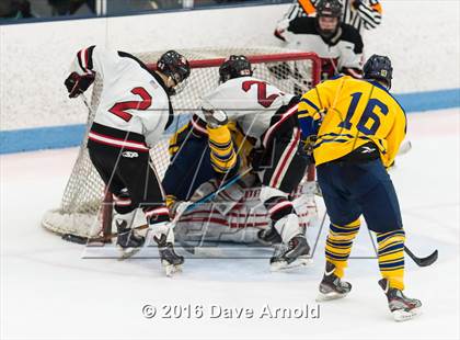 Thumbnail 1 in Reading Memorial vs Arlington Catholic ( MIAA Division 1 North Semifinal) photogallery.