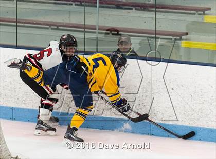 Thumbnail 1 in Reading Memorial vs Arlington Catholic ( MIAA Division 1 North Semifinal) photogallery.