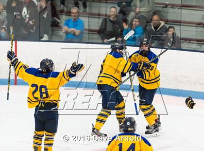 Thumbnail 2 in Reading Memorial vs Arlington Catholic ( MIAA Division 1 North Semifinal) photogallery.