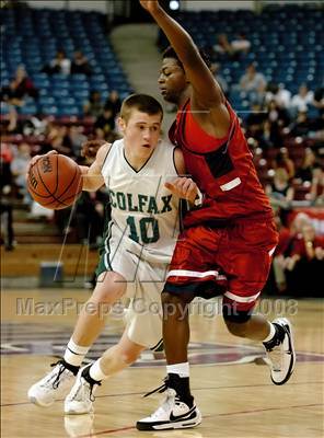 Thumbnail 3 in Modesto Christian vs. Colfax (CIF SJS D4 Final) photogallery.