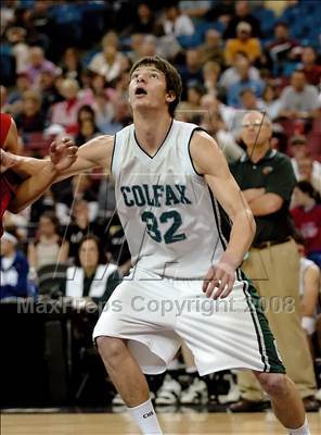 Thumbnail 2 in Modesto Christian vs. Colfax (CIF SJS D4 Final) photogallery.