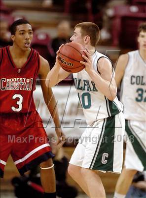 Thumbnail 1 in Modesto Christian vs. Colfax (CIF SJS D4 Final) photogallery.