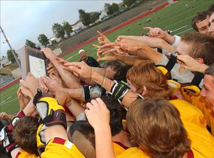 Thumbnail 3 in Cathedral Catholic vs. Coronado (CIF SDS D2 Final) photogallery.