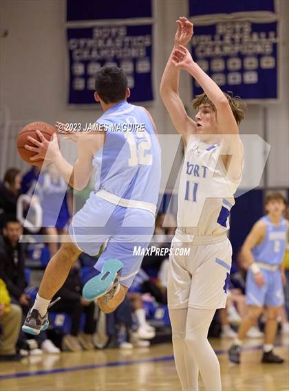 Thumbnail 3 in Port Washington vs Oceanside Varsity photogallery.