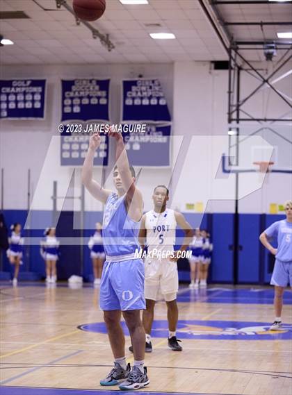 Thumbnail 3 in Port Washington vs Oceanside Varsity photogallery.