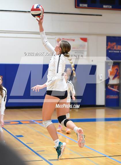 Thumbnail 3 in Hamilton vs. Perry (Westwood Tournament of Champions) photogallery.