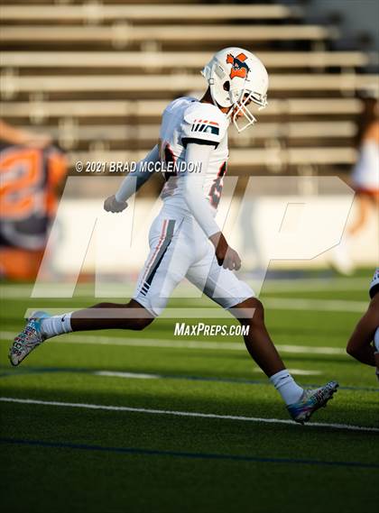 Thumbnail 3 in Sachse vs Rowlett photogallery.