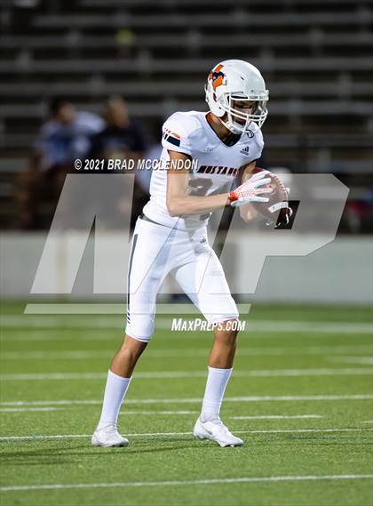 Thumbnail 1 in Sachse vs Rowlett photogallery.