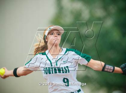 Thumbnail 3 in Grand Island @ Lincoln Southwest photogallery.