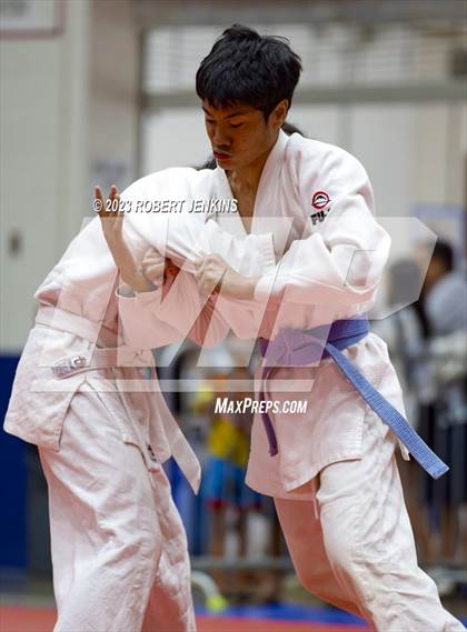 Thumbnail 1 in Eastern Division Tournament (Kaiser High School) photogallery.
