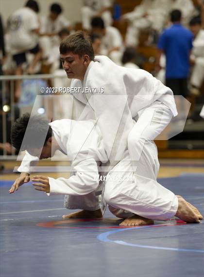 Thumbnail 2 in Eastern Division Tournament (Kaiser High School) photogallery.