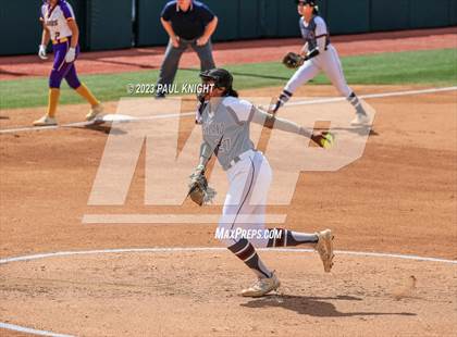 Thumbnail 3 in San Benito @ Pearland (UIL 6A Softball Semifinal) photogallery.