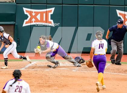 Thumbnail 3 in San Benito @ Pearland (UIL 6A Softball Semifinal) photogallery.