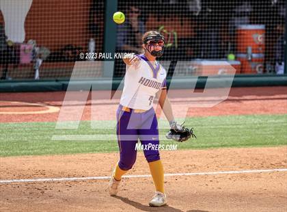Thumbnail 3 in San Benito @ Pearland (UIL 6A Softball Semifinal) photogallery.