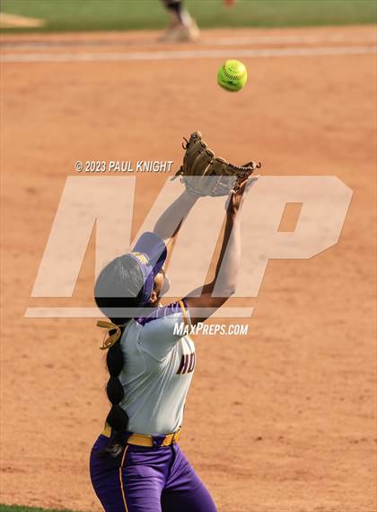 Thumbnail 3 in San Benito @ Pearland (UIL 6A Softball Semifinal) photogallery.