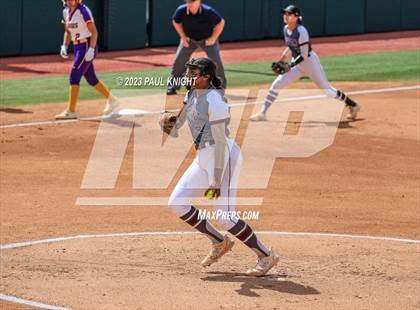 Thumbnail 3 in San Benito @ Pearland (UIL 6A Softball Semifinal) photogallery.