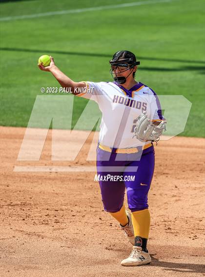 Thumbnail 2 in San Benito @ Pearland (UIL 6A Softball Semifinal) photogallery.