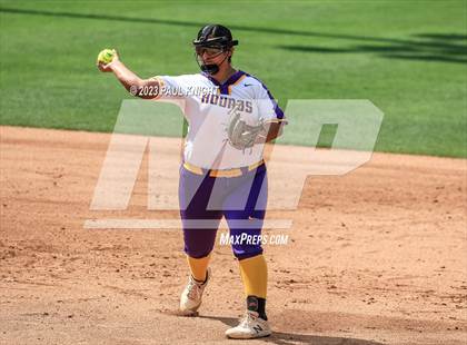 Thumbnail 2 in San Benito @ Pearland (UIL 6A Softball Semifinal) photogallery.