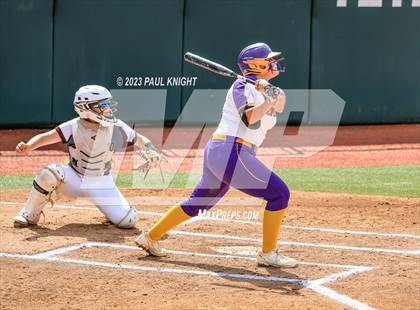 Thumbnail 2 in San Benito @ Pearland (UIL 6A Softball Semifinal) photogallery.