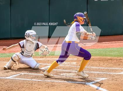 Thumbnail 3 in San Benito @ Pearland (UIL 6A Softball Semifinal) photogallery.