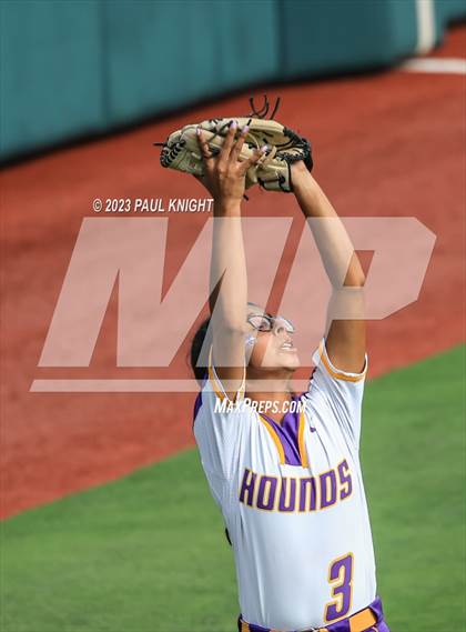 Thumbnail 3 in San Benito @ Pearland (UIL 6A Softball Semifinal) photogallery.