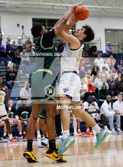 Thumbnail 1 in Bryan vs. Bellevue West (Metro Tournament) photogallery.
