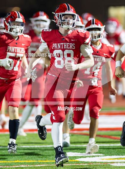 Thumbnail 3 in Half Moon Bay @ Burlingame (CCS D4 Quarterfinal) photogallery.