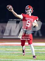 Photo from the gallery "Half Moon Bay @ Burlingame (CCS D4 Quarterfinal)"