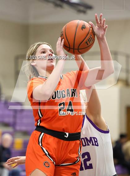 Thumbnail 1 in Middle Tennessee Christian vs. Lipscomb Academy photogallery.