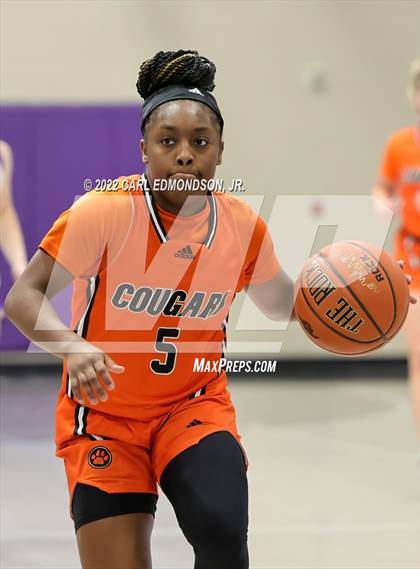 Thumbnail 1 in Middle Tennessee Christian vs. Lipscomb Academy photogallery.