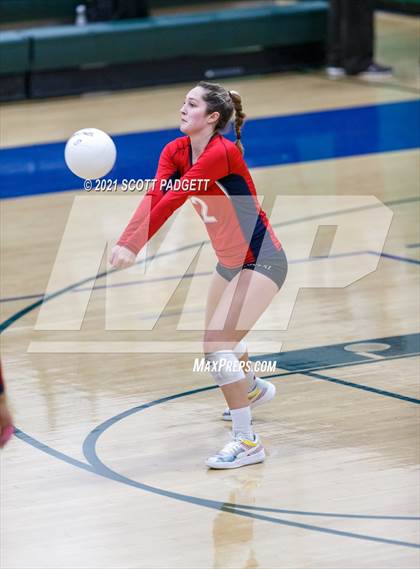 Thumbnail 2 in Great Oak @ Chaparral photogallery.