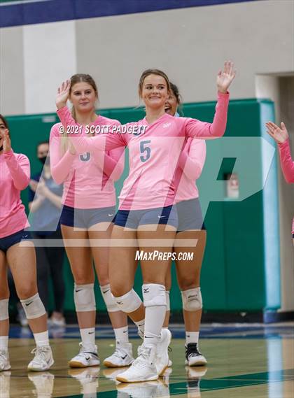 Thumbnail 1 in Great Oak @ Chaparral photogallery.