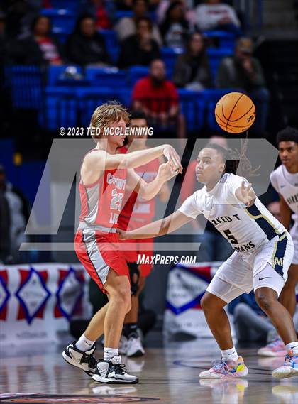 Thumbnail 1 in Marked Tree vs. County Line (AAA 1A State Final) photogallery.