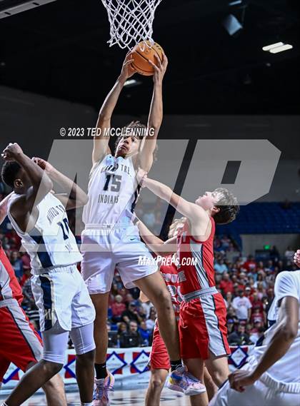 Thumbnail 3 in Marked Tree vs. County Line (AAA 1A State Final) photogallery.