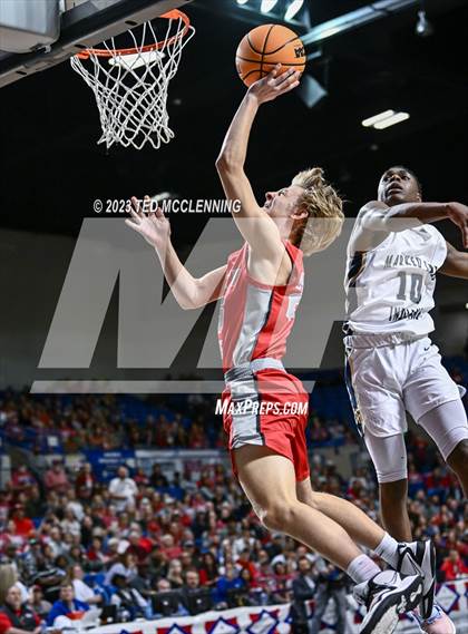 Thumbnail 1 in Marked Tree vs. County Line (AAA 1A State Final) photogallery.