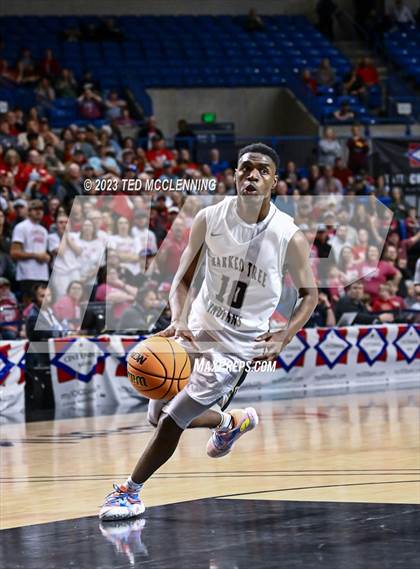 Thumbnail 1 in Marked Tree vs. County Line (AAA 1A State Final) photogallery.