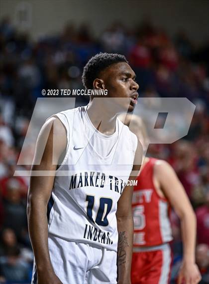 Thumbnail 2 in Marked Tree vs. County Line (AAA 1A State Final) photogallery.
